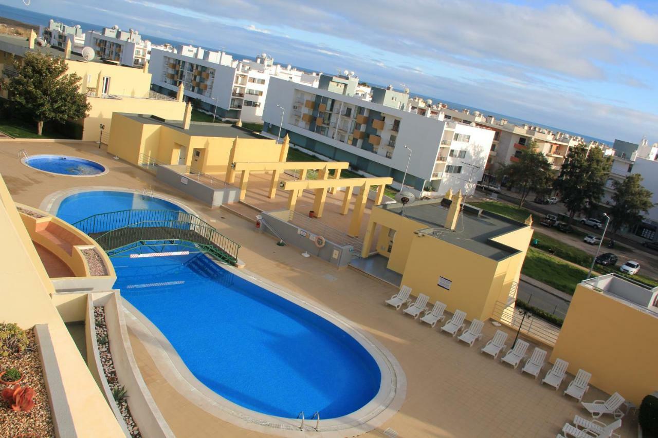 Apartamento Rua Coronel Cardeira Da Silva *