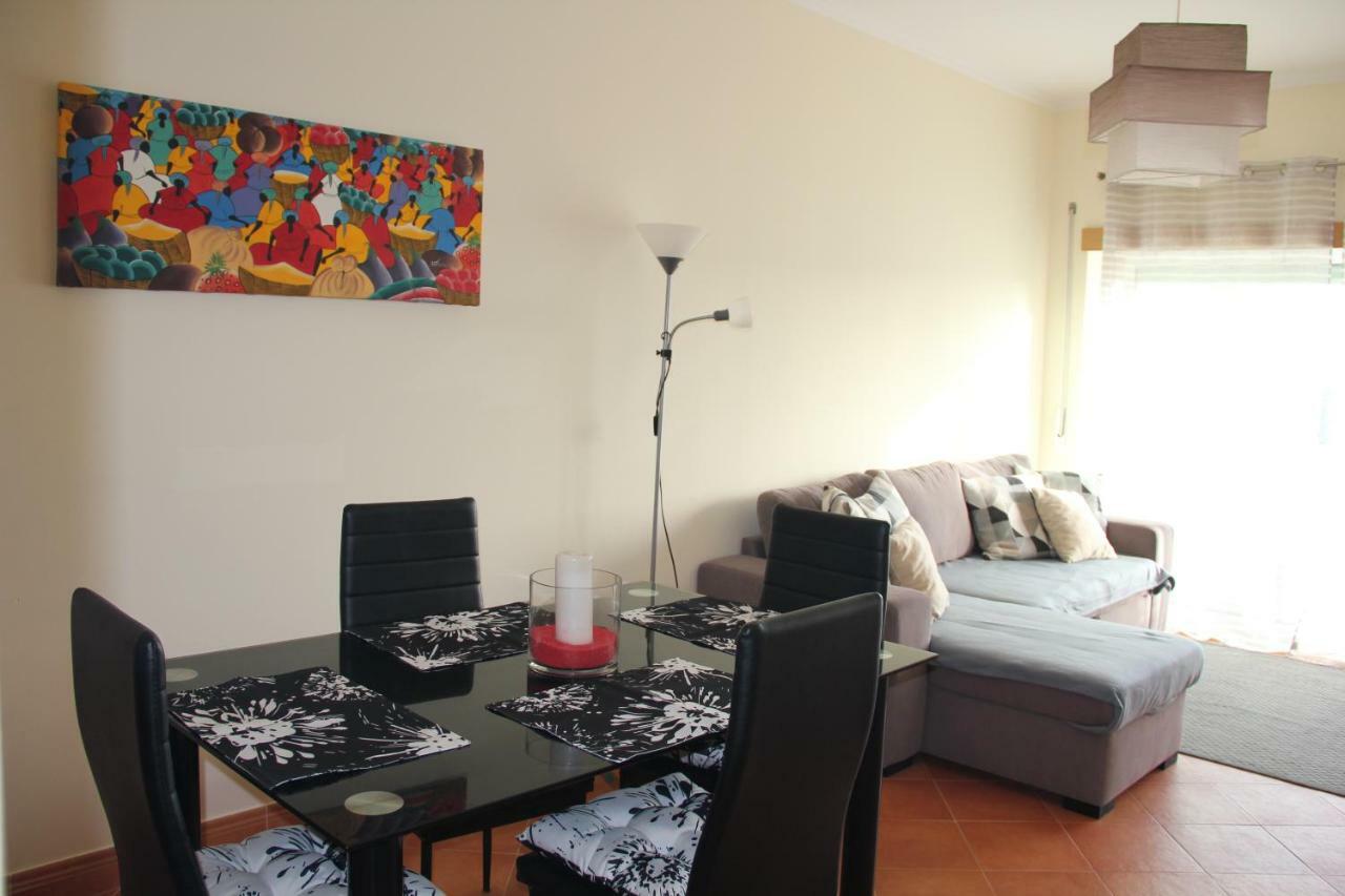 Rua Coronel Cardeira Da Silva Apartamento